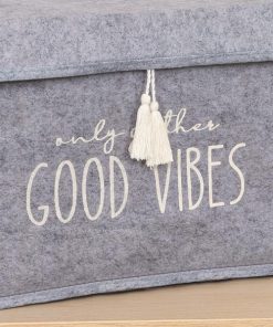 Good Vibes yazılı püsküllü, kulplu gri kapaklı mini düzenleyici